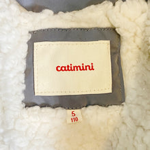 Load image into Gallery viewer, Catimini | Girl's Purple Puffer Coat with Fur Hood | Size: 5T