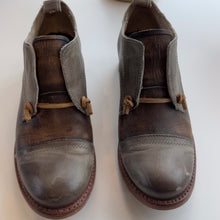 Load image into Gallery viewer, Freebird Mabel Leather Oxford Shoes | Distressed Western Style | Savour Clothing