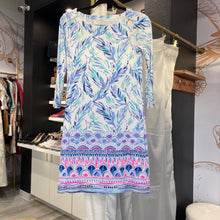 Load image into Gallery viewer, Lilly Pulitzer Two-Tone Blue Swirl Button Shoulder Dress size XS