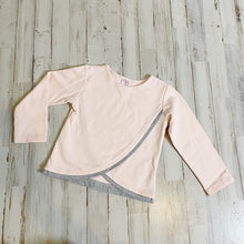 Load image into Gallery viewer, Dodo Wear | Girls Light Pink and Gray Wrap Pullover Top | Size: 4T
