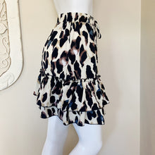 Load image into Gallery viewer, Womens&#39; Leopard Print Tier Skirt | Size: L
