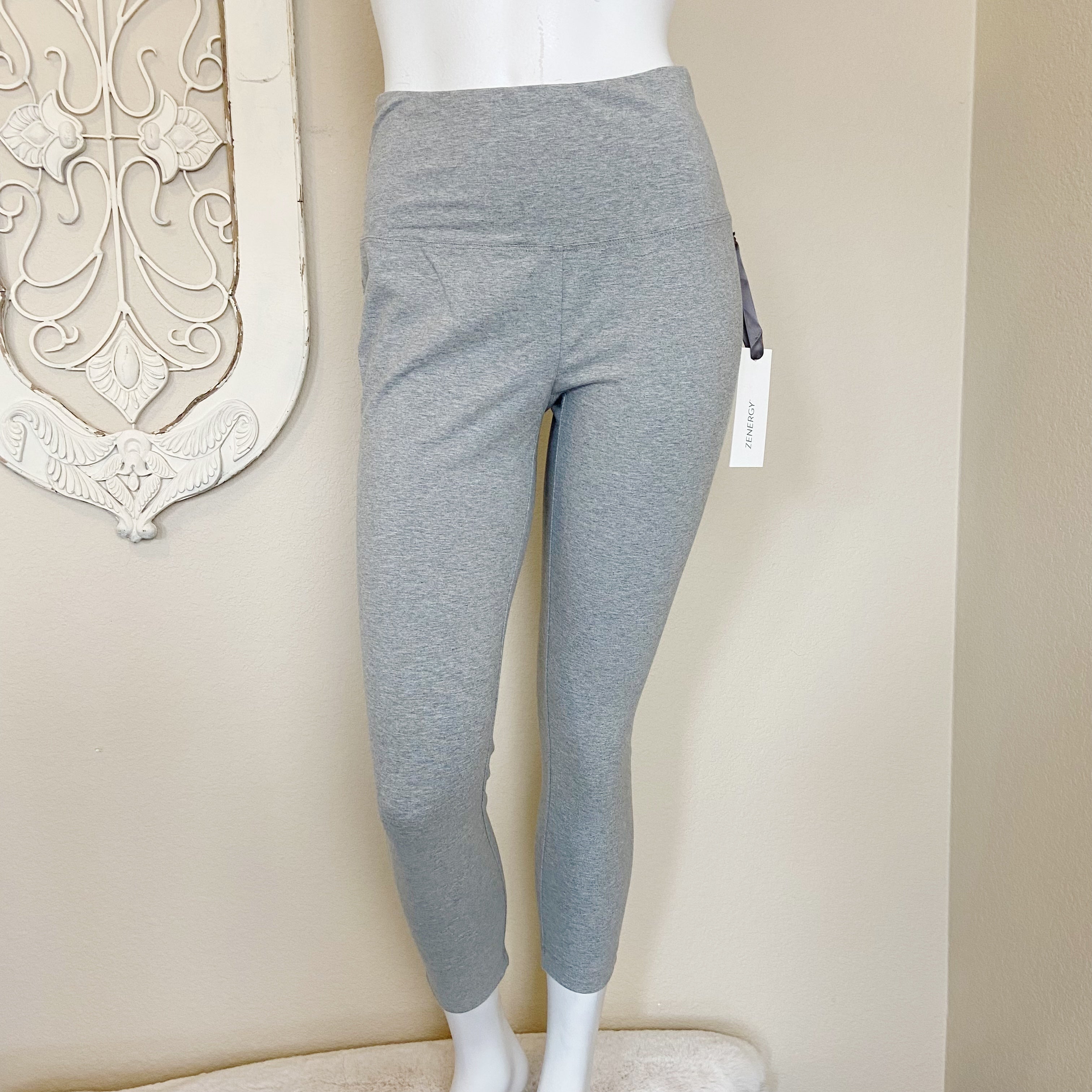Chico's, Womens Zenergy Heather Grey Crop Legging with Tags