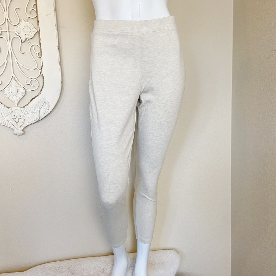 Chico's | Women's Vintage Taupe The Essential Crop Legging with Tags | Size: M