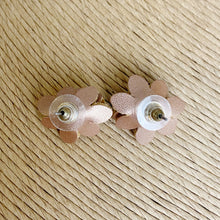 Load image into Gallery viewer, Women&#39;s Rose Gold Leather Floral Stud Earrings
