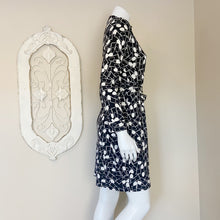 Load image into Gallery viewer, Diane Von Furstenberg | Womens Black/White Geometric Print Wrap Dress | Size: 8
