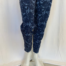 Load image into Gallery viewer, Athleta | Women&#39;s Blue Floral Print Tapestry Trekkie North Jogger with Tags | Size: 12
