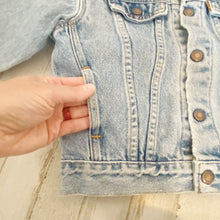 Load image into Gallery viewer, Levi Strauss | Childrens Vintage Blue Denim Orange Tab Snap Jean Jacket | Size: 6
