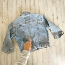 Load image into Gallery viewer, Levi Strauss | Childrens Vintage Blue Denim Orange Tab Snap Jean Jacket | Size: 6
