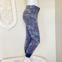 Load image into Gallery viewer, Prana | Women&#39;s Gray Camo Canyon Jogger Pant | Size: 0
