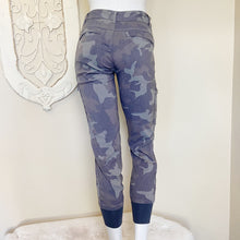 Load image into Gallery viewer, Prana | Women&#39;s Gray Camo Canyon Jogger Pant | Size: 0
