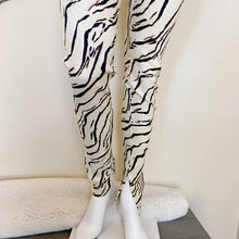 Load image into Gallery viewer, We Wore What | Womens Tiger Print The Icon Jean | Size:
