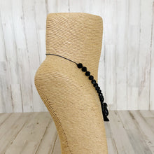 Load image into Gallery viewer, Womens Black Rose and Bead Short Necklace

