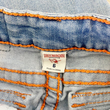 Load image into Gallery viewer, True Religion | Girl&#39;s Light Wash Orange Stitching Big T Straight Leg Jeans | Size: 6Y
