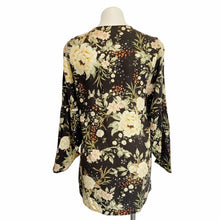 Load image into Gallery viewer, Anthropologie | Womens Farm Black/Green/Cream &quot;Quilted&quot; Floral Print Cardigan Top | Size: OS
