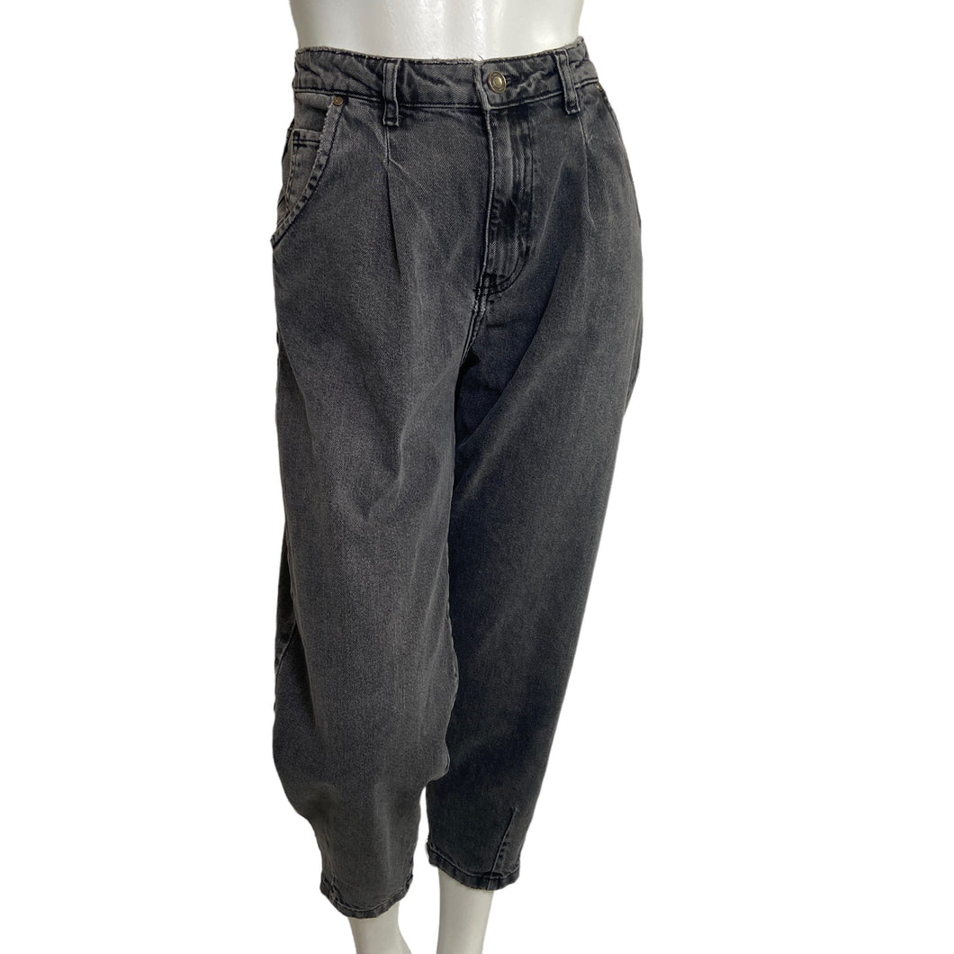 Zara | Women's Black Vintage Wash Mom Crop Jeans | Size: 4
