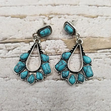 Load image into Gallery viewer, Women&#39;s Vintage Silver Turquoise Boho Dangle Earrings
