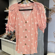 Load image into Gallery viewer, Lauren Conrad | Women&#39;s Light Pink White Flower Button Down Short Sleeve Top | Size: S
