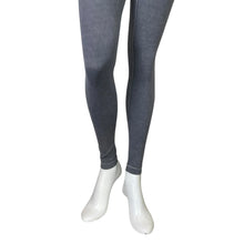 Load image into Gallery viewer, Lululemon | Women&#39;s Blue Gray Lululemon Wunder Under High-Rise 28&quot; Legging Luxtreme | Size: 2
