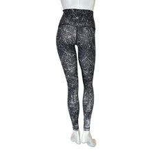 Load image into Gallery viewer, Lululemon | Women&#39;s Black/White Pattern Lululemon Wunder Under Hi-Rise Legging | Size: 2
