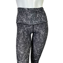 Load image into Gallery viewer, Lululemon | Women&#39;s Black/White Pattern Lululemon Wunder Under Hi-Rise Legging | Size: 2
