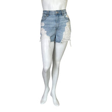 Load image into Gallery viewer, American Eagle | Women&#39;s Light Wash Mom Short | Size: 8
