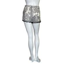 Load image into Gallery viewer, Zara | Women&#39;s Cream and Black Paisley Print Shorts | Size: XS
