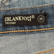 Load image into Gallery viewer, Blank NYC | Women&#39;s Medium Wash The Essex Cut Off Short | Size: 30
