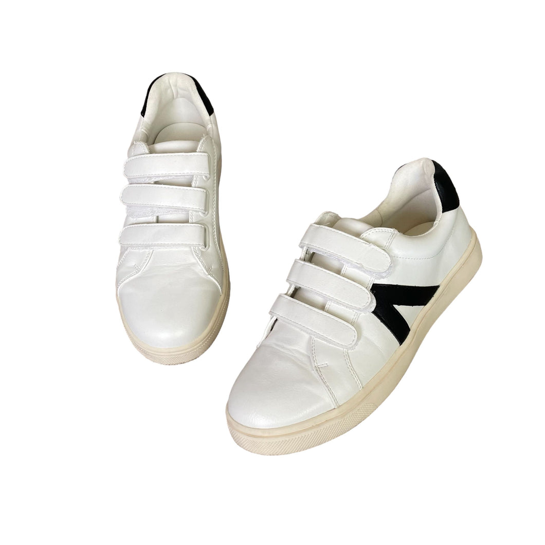 Mia | Women's White and Black Izzie Sneaker | Size: 8