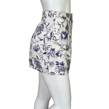 Load image into Gallery viewer, Cynthia Rowley | Women&#39;s Blue and White Floral Design 100% Linen Shorts | Size: 8
