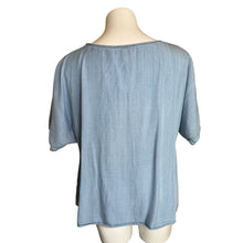 Load image into Gallery viewer, Loft | Women&#39;s Light Wash Denim Short Sleeve Tie Front Top | Size: L
