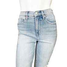 Load image into Gallery viewer, Gap | Women&#39;s Light Wash Distressed True Skinny Jeans | Size: 2
