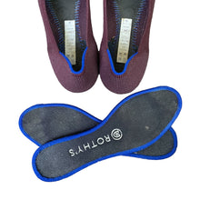 Load image into Gallery viewer, Rothy&#39;s | Women&#39;s Burgundy and Blue Round Toe Flats | Size: 5.5
