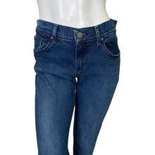 Load image into Gallery viewer, Mott &amp; Bow | Women&#39;s Blue Denim Boyfriend Jeans | Size: 27
