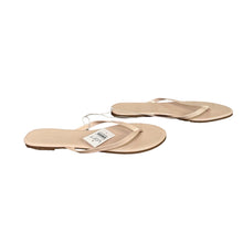 Load image into Gallery viewer, Loft | Women&#39;s Faux Patent Thong Sandals with Tags | Size: 9
