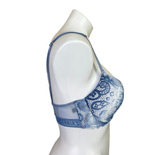 Load image into Gallery viewer, Victoria&#39;s Secret | Women&#39;s Blue and White Lace Floral Front Hook Padded Push Up Bra | Size: 32D
