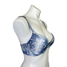 Load image into Gallery viewer, Victoria&#39;s Secret | Women&#39;s Blue and White Lace Floral Front Hook Padded Push Up Bra | Size: 32D
