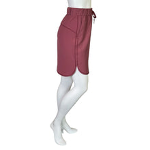 Load image into Gallery viewer, Lululemon | Women&#39;s Rose Pink On The Fly Skirt | Size: 4
