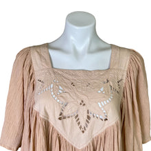 Load image into Gallery viewer, Toast | Women&#39;s Tan Flowy Boho Style Top with Floral Cut Out | Size: S
