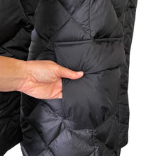 Load image into Gallery viewer, The North Face | Women&#39;s Black Goose Down Blend Puffer Parka | Size : M
