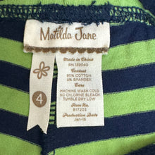 Load image into Gallery viewer, Matilda Jane | Girls Navy Blue &amp; Green Striped Ruffle Shorts | Size: 4Y
