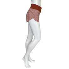 Load image into Gallery viewer, Athleta | Women&#39;s Terracotta and White Run With It 3.5&quot; Shorts | Size: XXS
