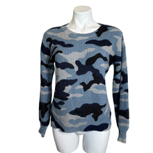 Load image into Gallery viewer, J. Society | Women&#39;s Two Tone Blue and Gray Camo Knit Pullover Sweater | Size: M
