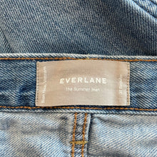 Load image into Gallery viewer, Everlane | Women&#39;s Light Wash The Summer Jean | Size: 31
