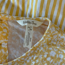 Load image into Gallery viewer, Matilda Jane | Women&#39;s Light Yellow and White Floral Print and Stripe Top | Size: S
