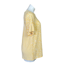 Load image into Gallery viewer, Matilda Jane | Women&#39;s Light Yellow and White Floral Print and Stripe Top | Size: S
