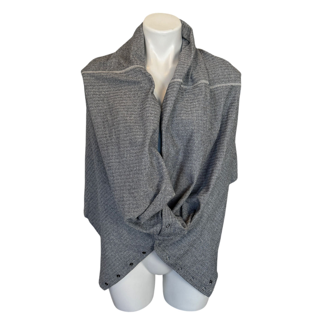 Lululemon | Women's Black and White Vinyasa Infinity Herringbone Scarf with Snaps | Size: OS
