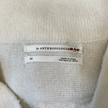 Load image into Gallery viewer, Anthropologie | Women&#39;s Cream V Neck Pullover Sweater | Size: XS
