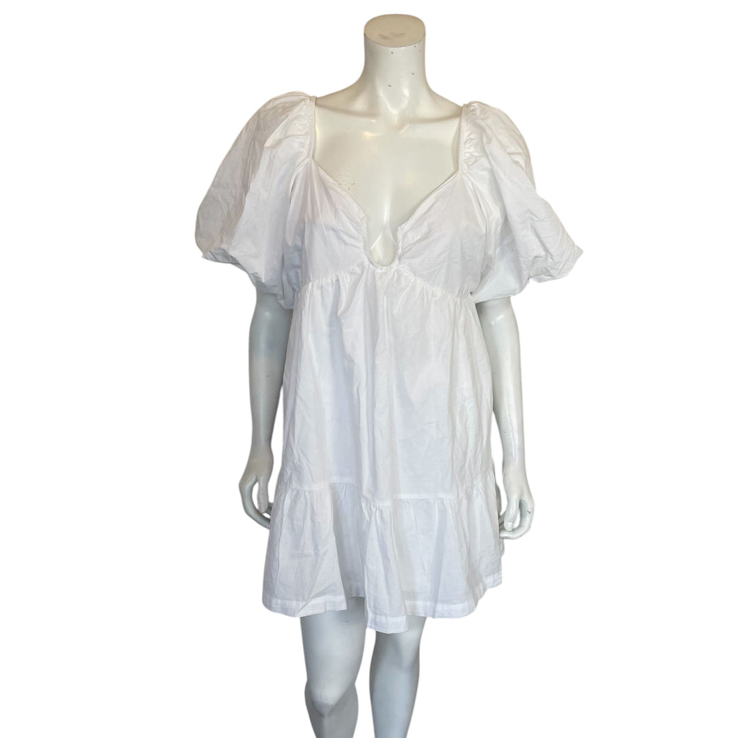 Sim & Sam | Women's White Short Sleeved Mini Dress with Tags | Size: XL