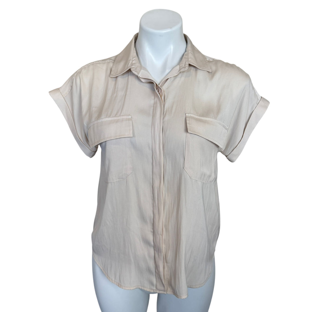 Evereve | Women's Cream Short Sleeved Button Down Blouse | Size: XS