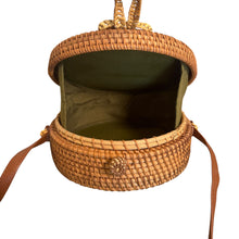 Load image into Gallery viewer, Round Wicker Crossbody Bag
